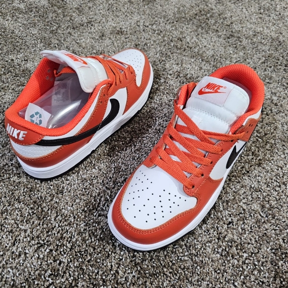 Nike Women's Dunk Low Halloween - Picture 7 of 9